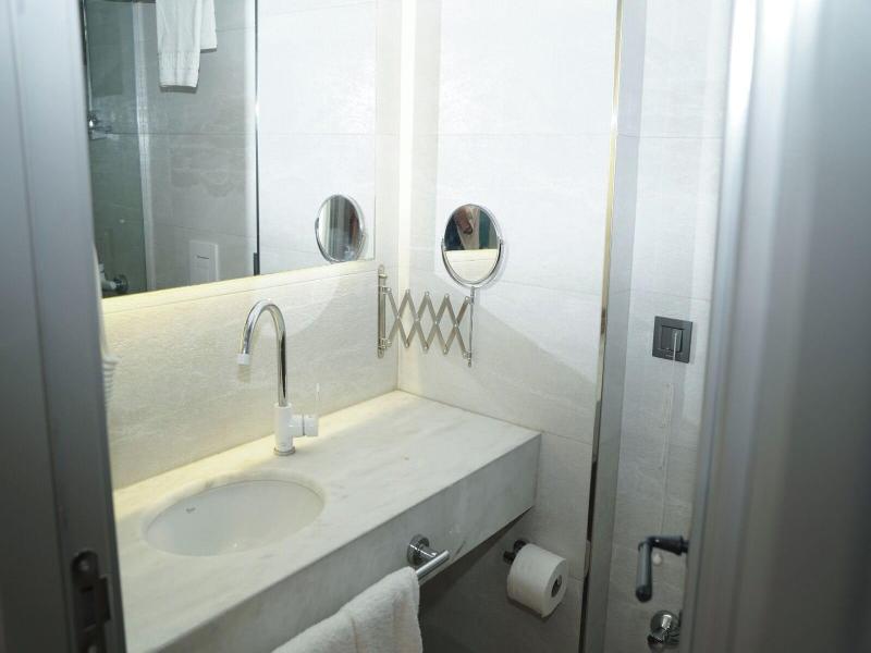 Royal Galata Hotel image