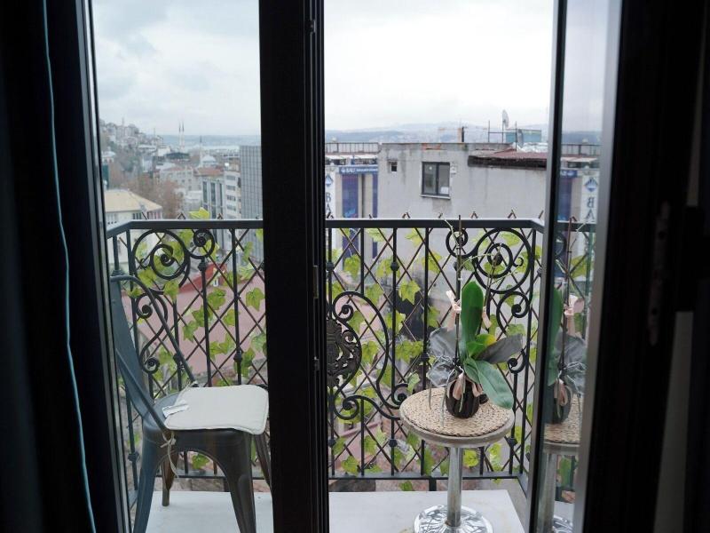 Royal Galata Hotel image
