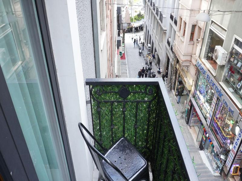 Royal Galata Hotel image