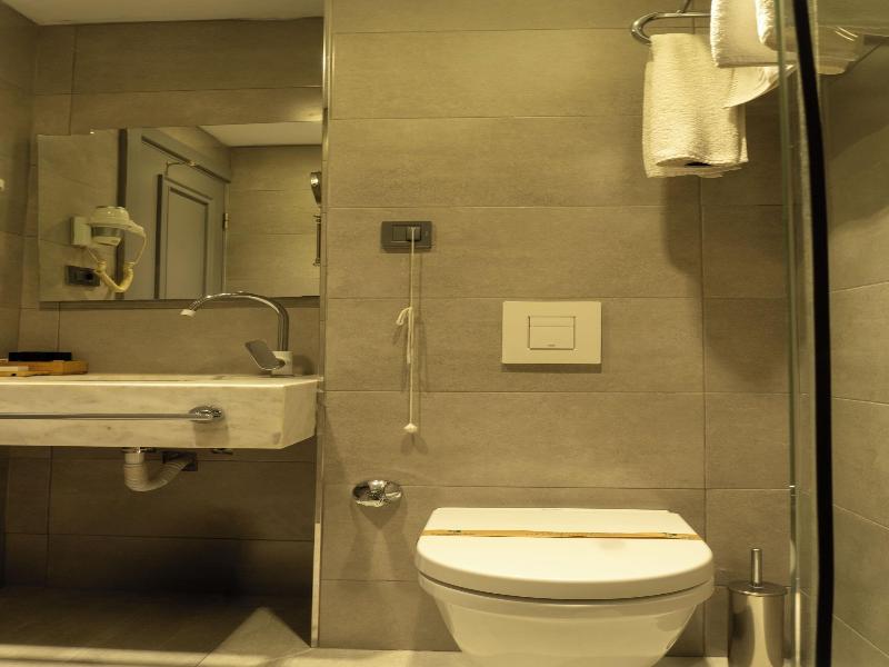 Royal Galata Hotel image