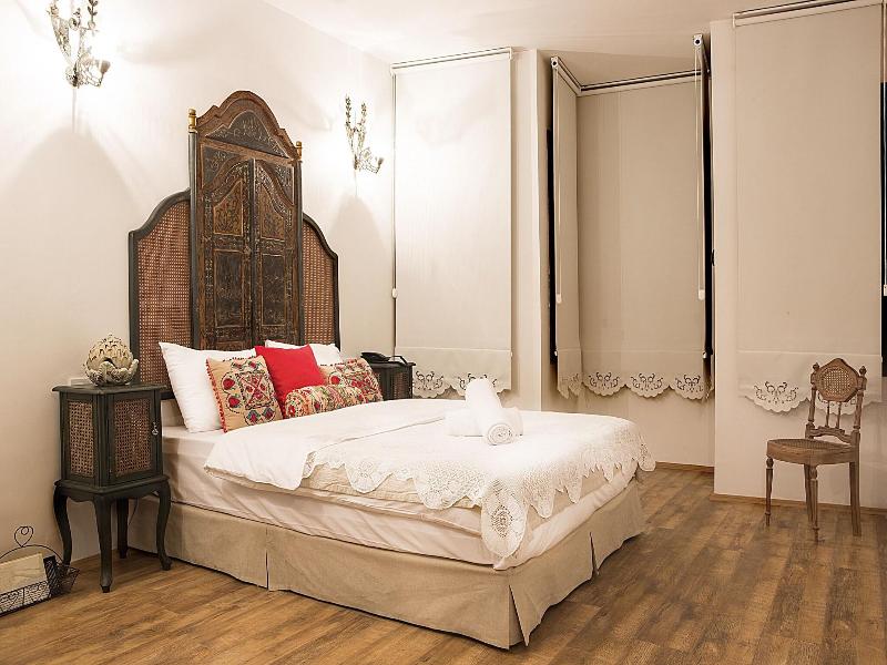 Oriella Hotel image