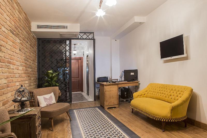 Oriella Hotel image