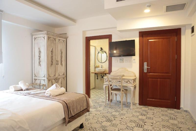 Oriella Hotel image