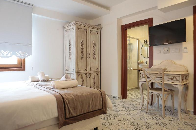 Oriella Hotel image