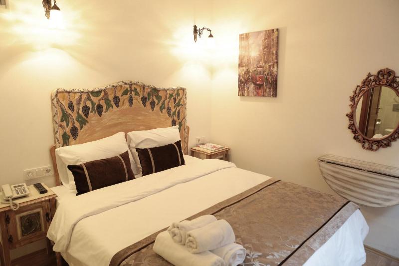 Oriella Hotel image
