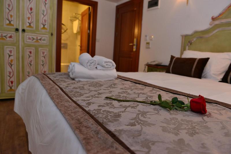 Oriella Hotel image