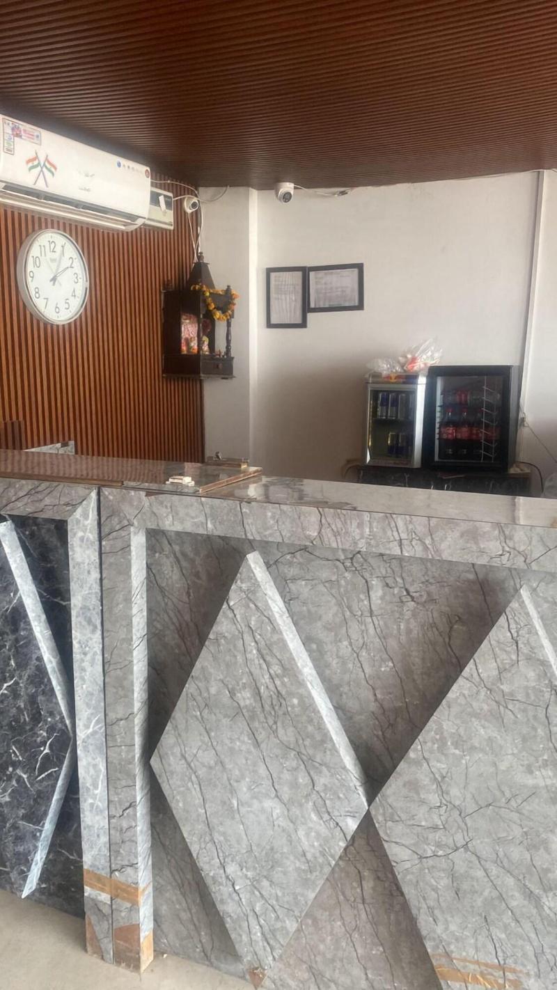 Hotel Avalon Palace image