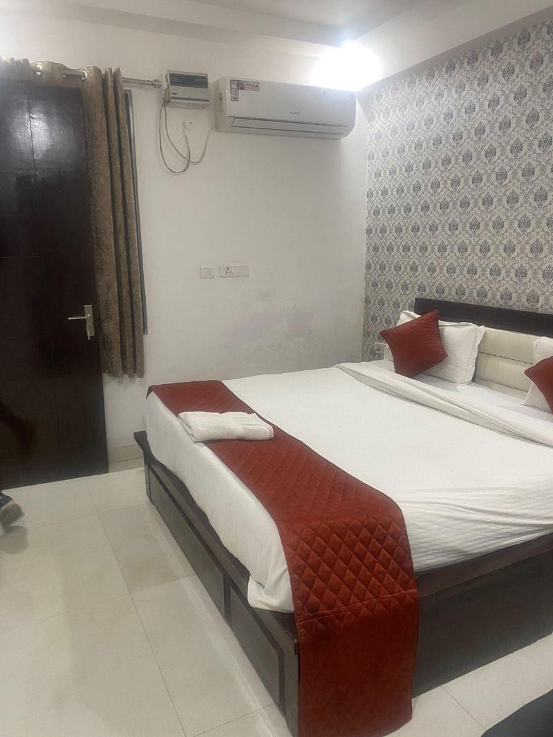 Hotel Avalon Palace image