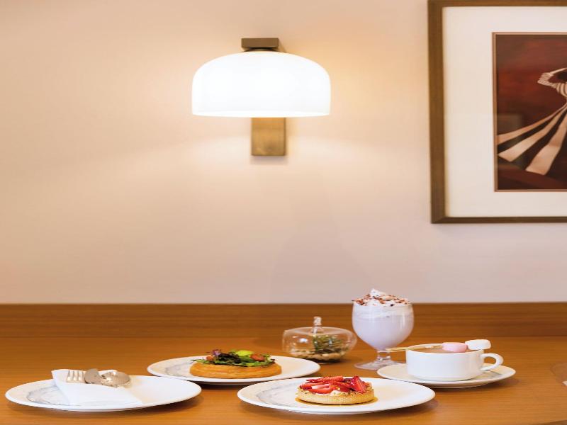 Dlf Club 4 image