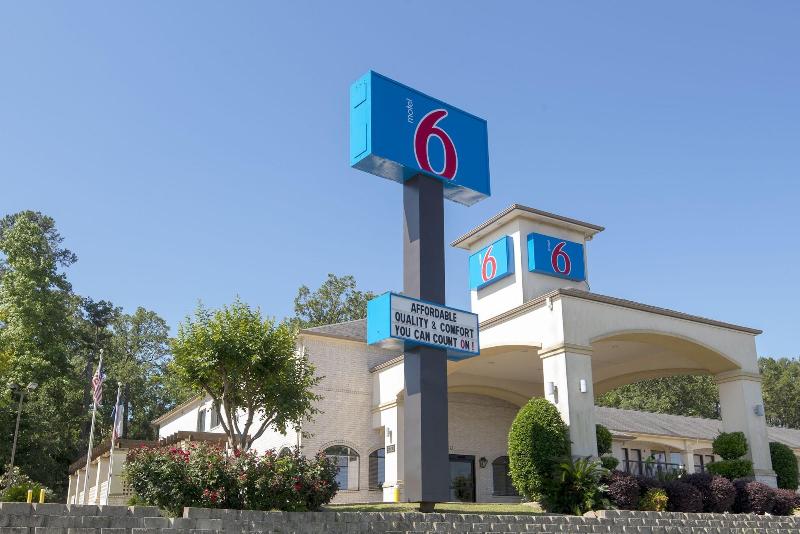 Motel 6 Tyler Tx image