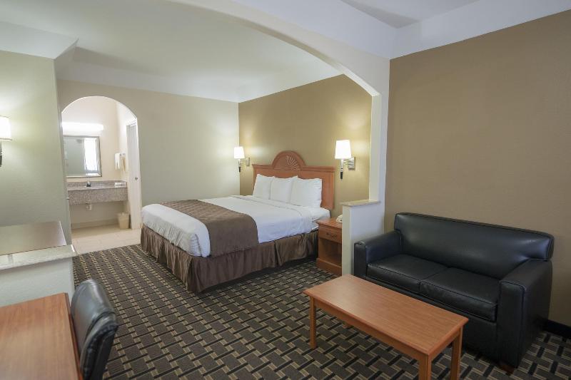 Motel 6 Tyler Tx image
