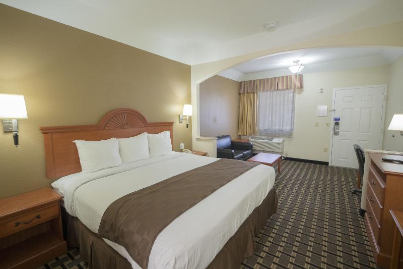 Motel 6 Tyler Tx image