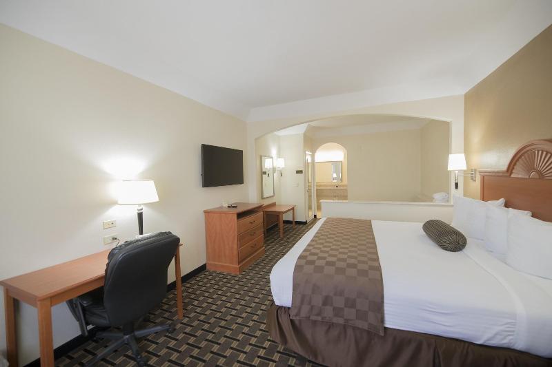 Motel 6 Tyler Tx image