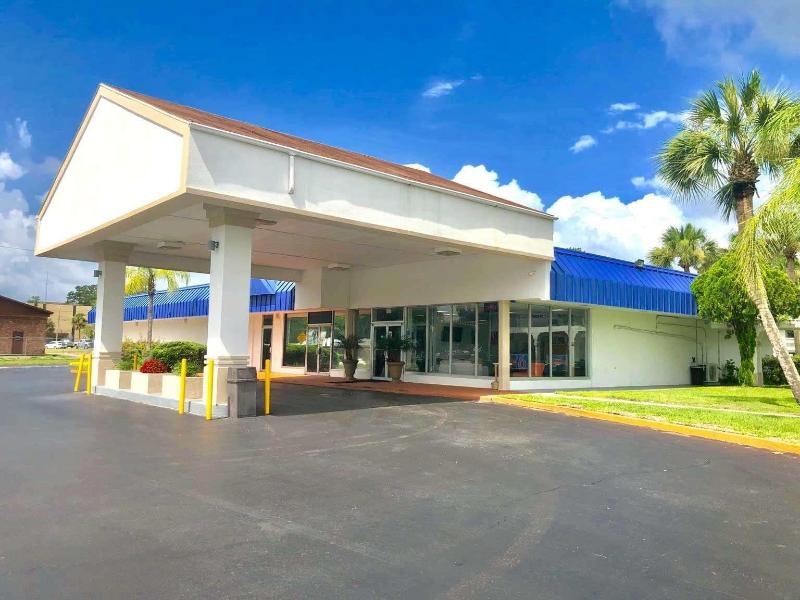 Motel 6 Starke Fl image
