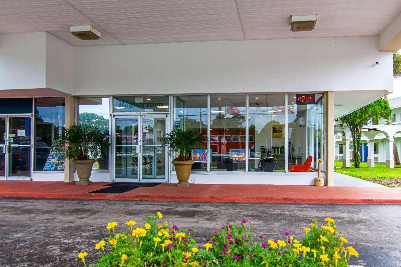 Motel 6 Starke Fl image