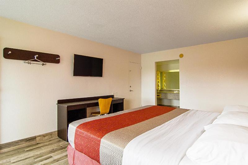 Motel 6 Starke Fl image