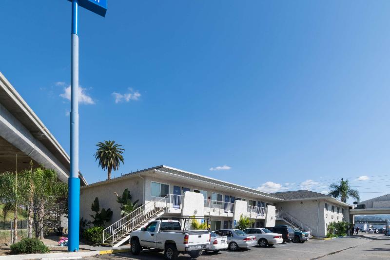 Motel 6 Redlands Ca image