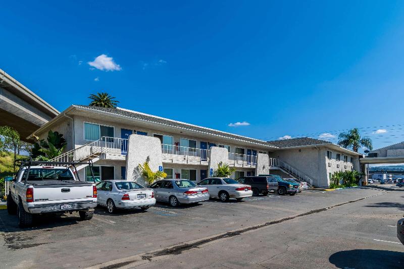 Motel 6 Redlands Ca image
