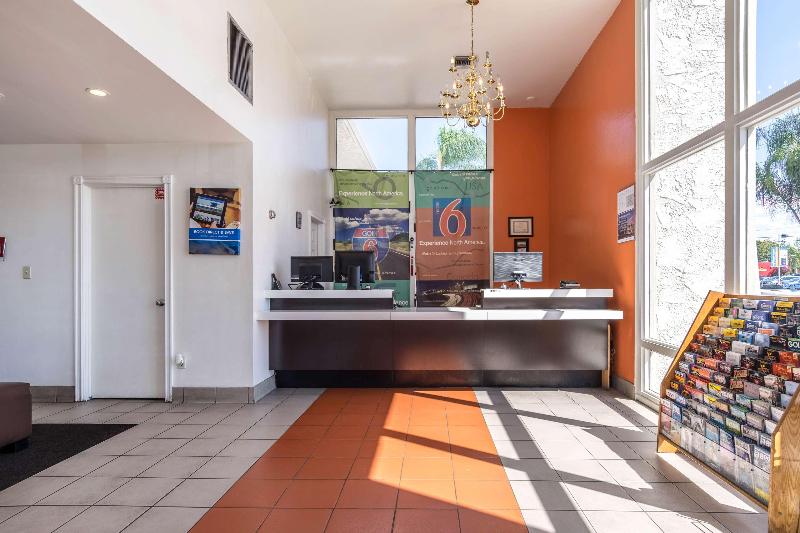 Motel 6 Redlands Ca image