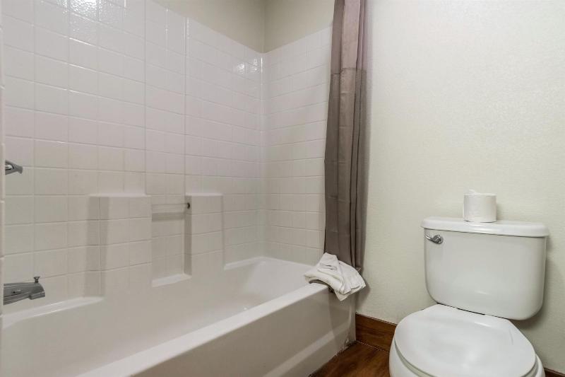 Motel 6 Redlands Ca image