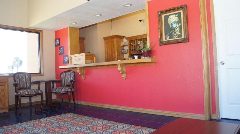 Holiday Lodge Suites