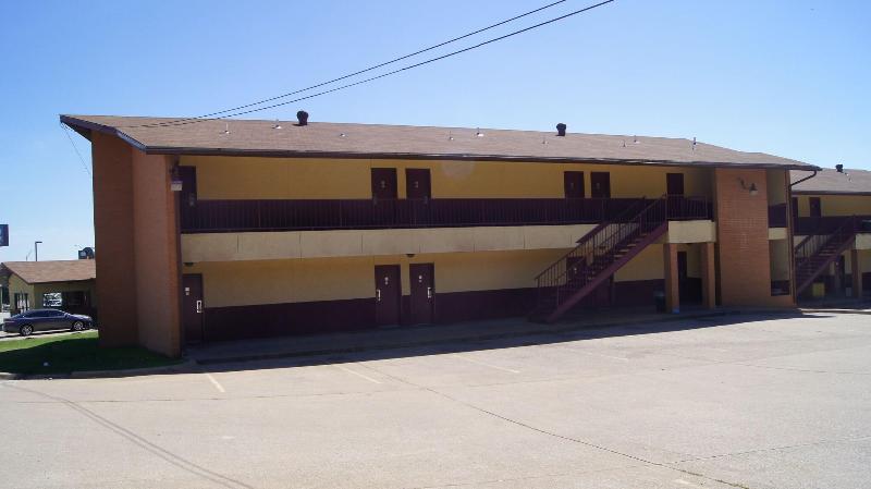 Holiday Lodge Suites