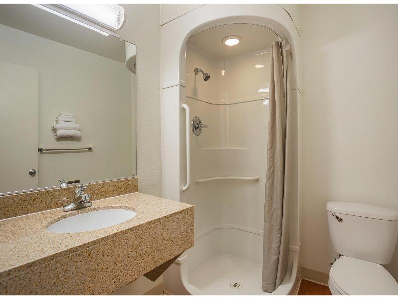 Motel 6 Holbrook, AZ image