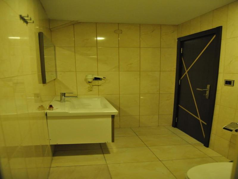 Waha Hotel image