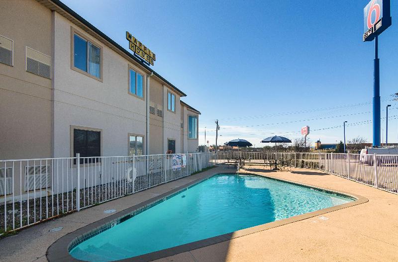 Motel 6 Terrell Tx image