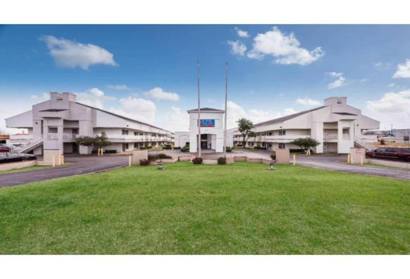 Studio 6 Irving, TX - Irving DFW Airport East