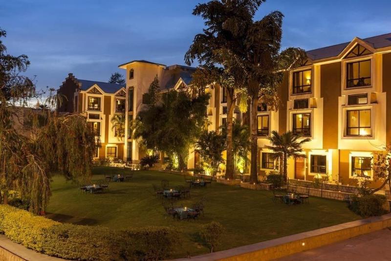 Hotel Hilltone image