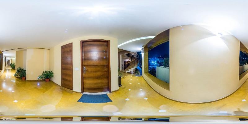 Hotel Hilltone image