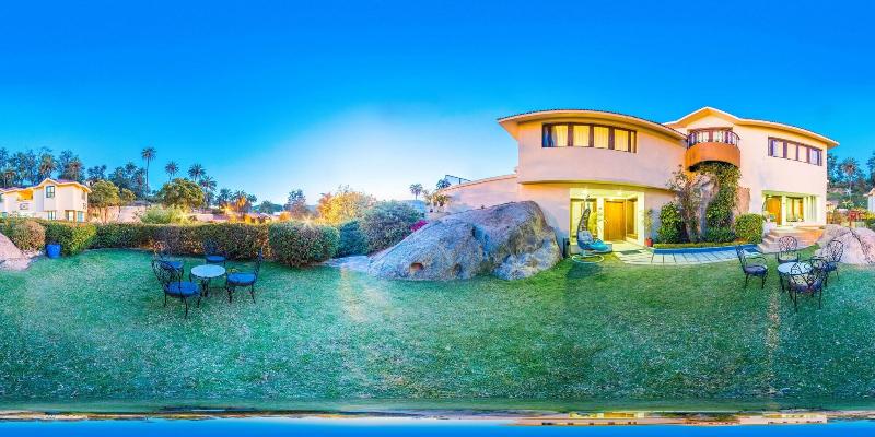 Hotel Hilltone image