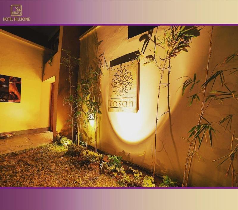 Hotel Hilltone image