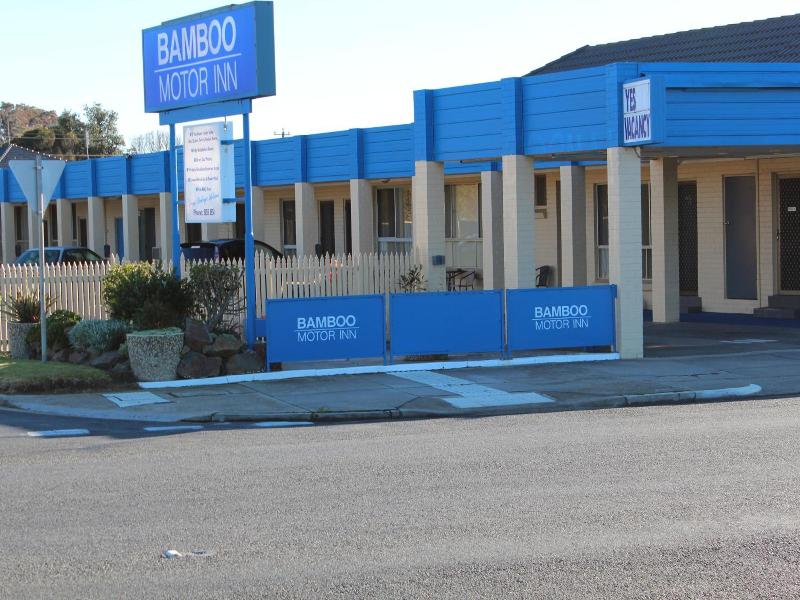 Bamboo Motor Inn image