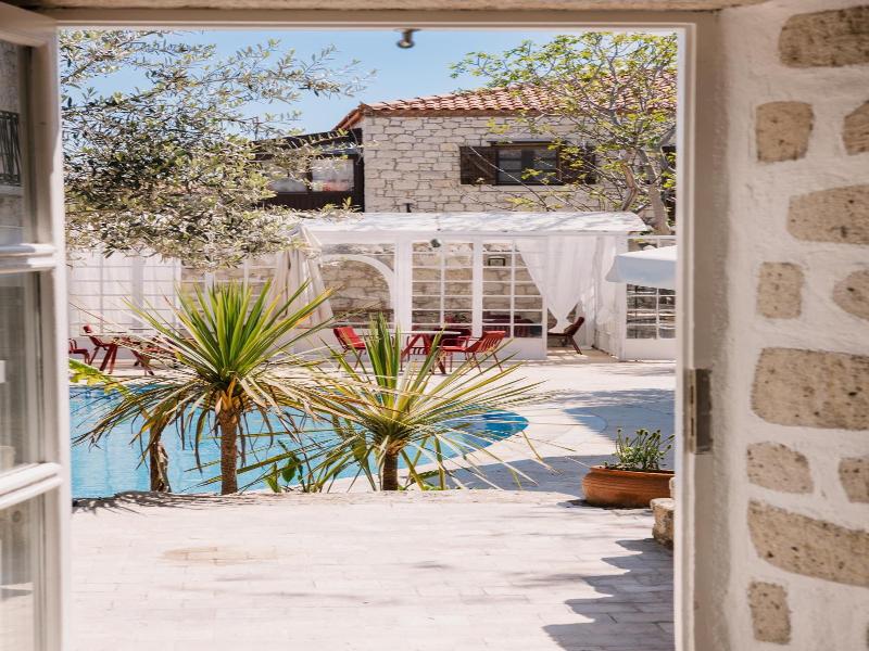 La Grenadine Hotel Adults Only image