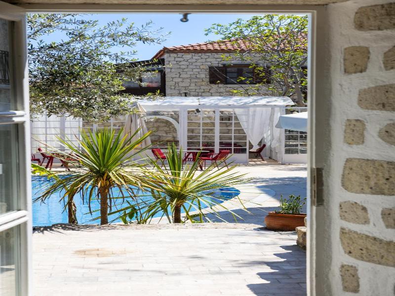 La Grenadine Hotel Adults Only image