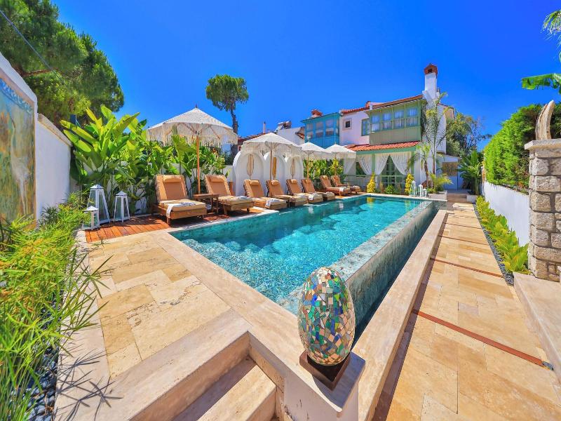 Palas Alacati Adults Only