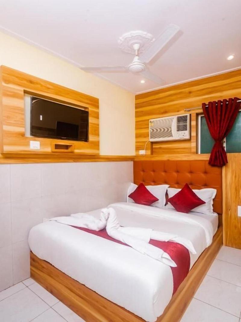 Aman Hotel Cst image