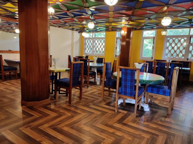 Hotel Pineview Shimla image