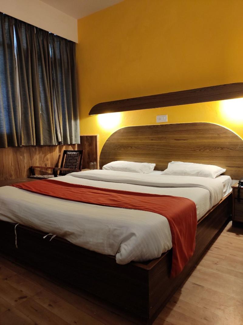 Hotel Pineview Shimla image
