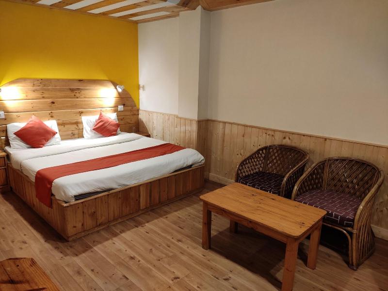 Hotel Pineview Shimla image