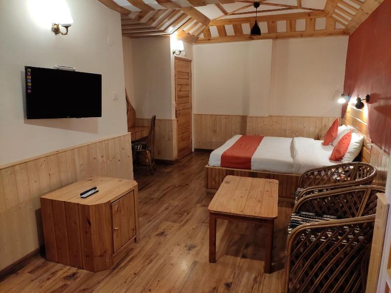 Hotel Pineview Shimla image