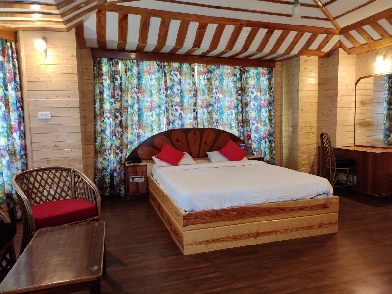 Hotel Pineview Shimla image