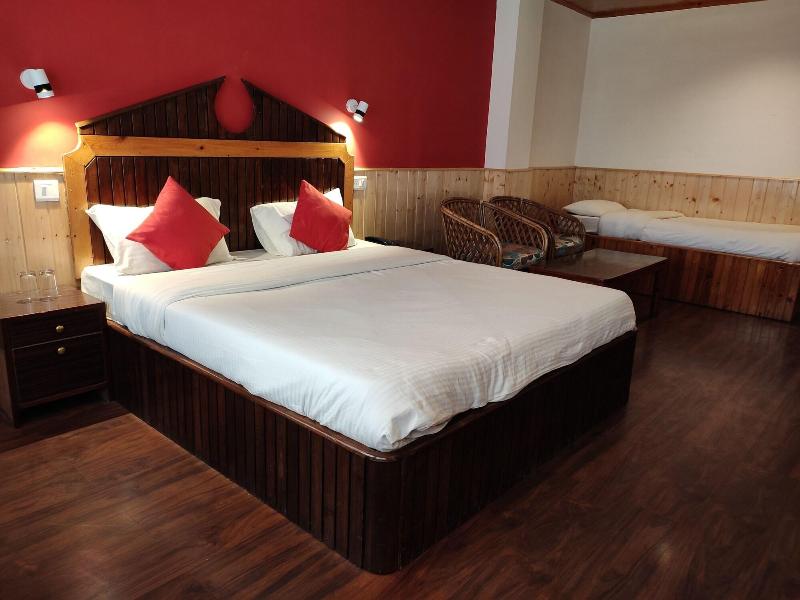 Hotel Pineview Shimla image