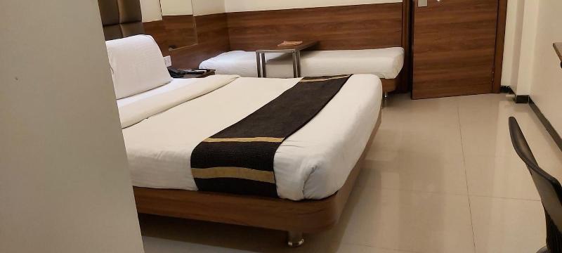 Kyriad Hotel Indore by OTHPL image