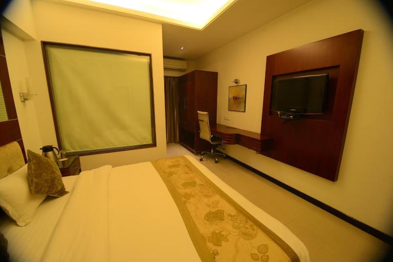 Kyriad Hotel Indore by OTHPL image