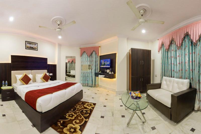 Hotel President image