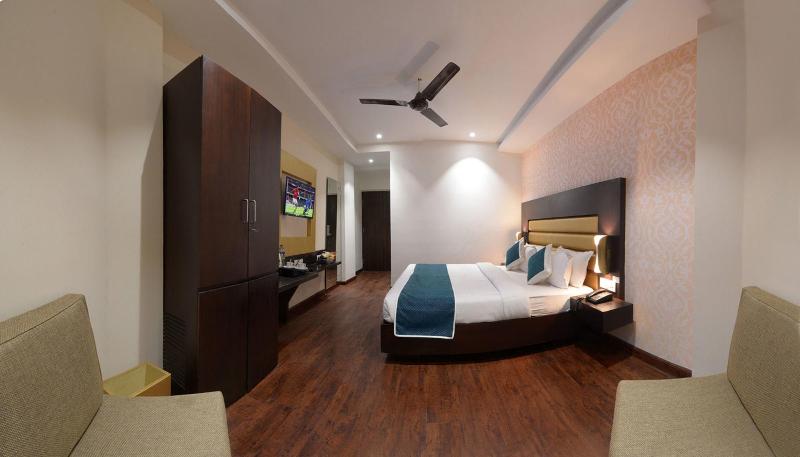 Hotel President image