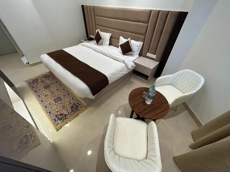 Hotel President image